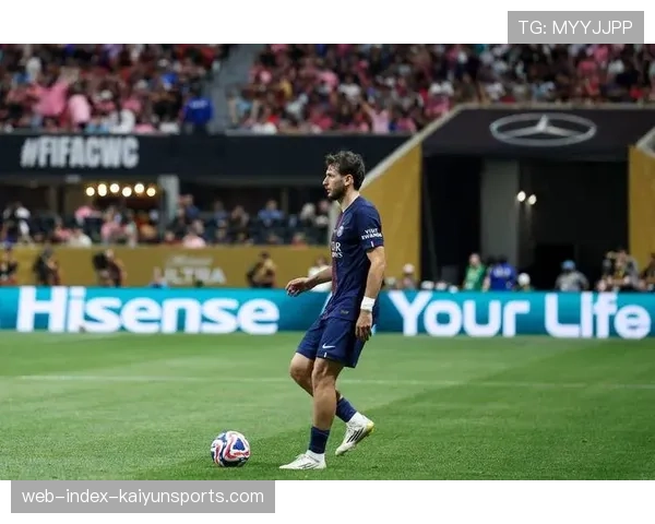 热内西奥解析对阵巴黎战术 强调防守反击在比赛中的关键作用